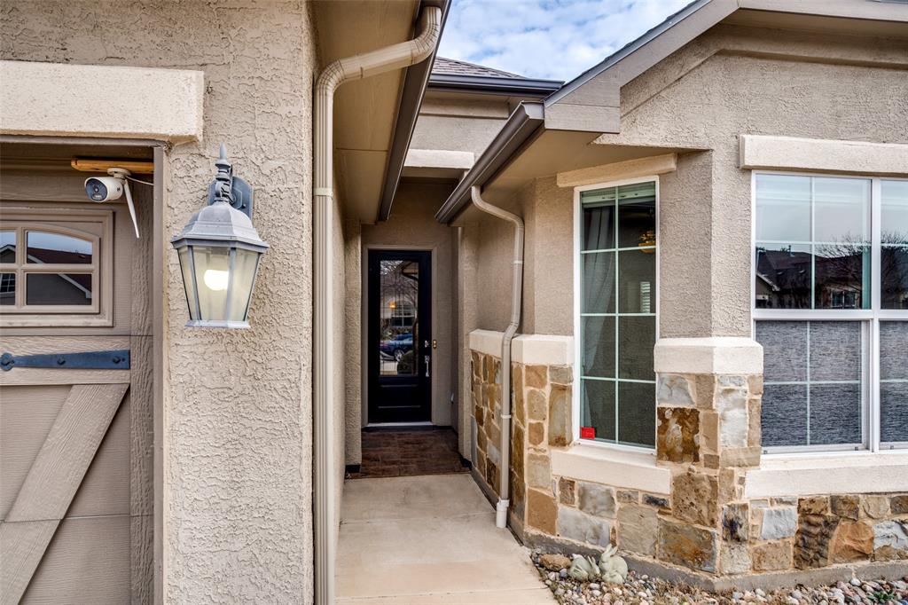 9724 Rivercrest Drive