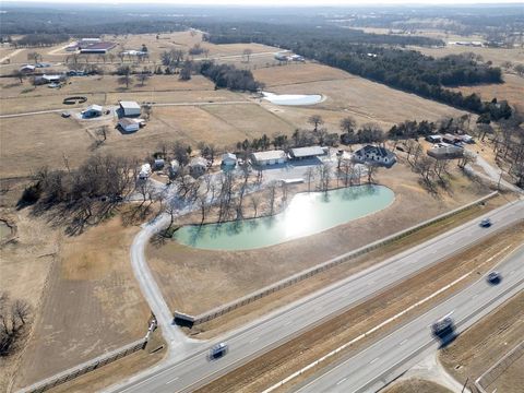 Photo of 11776 E US Highway 82, Whitesboro, TX 76273 (MLS # 21157110)