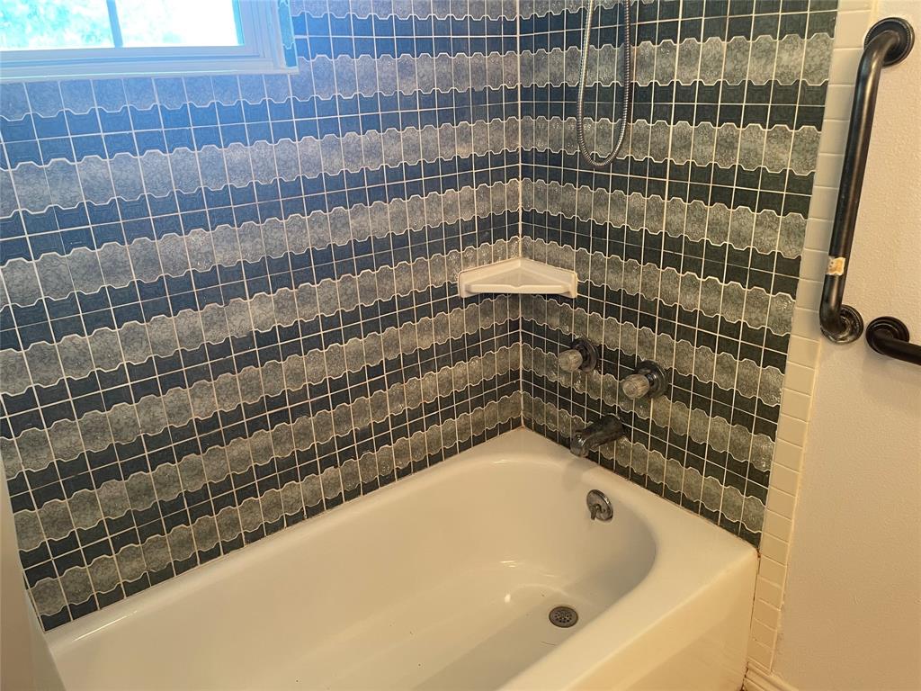 D Avant Surv A-3 - Residential