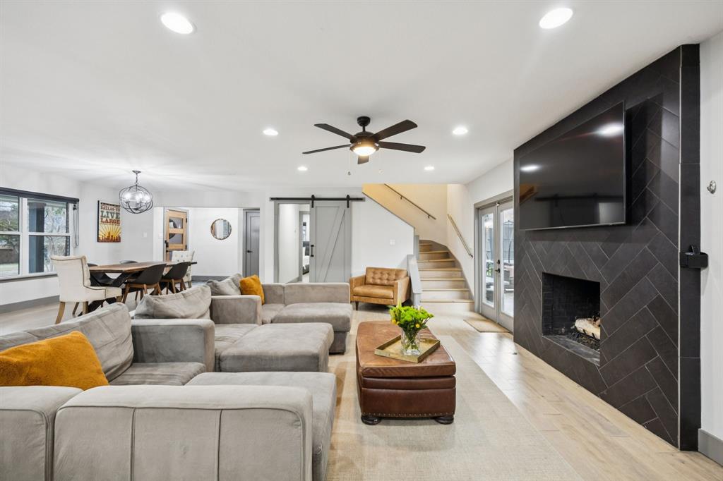 HILLCREST HOMES - Residential