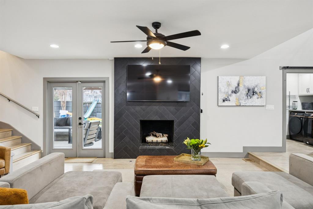 HILLCREST HOMES - Residential