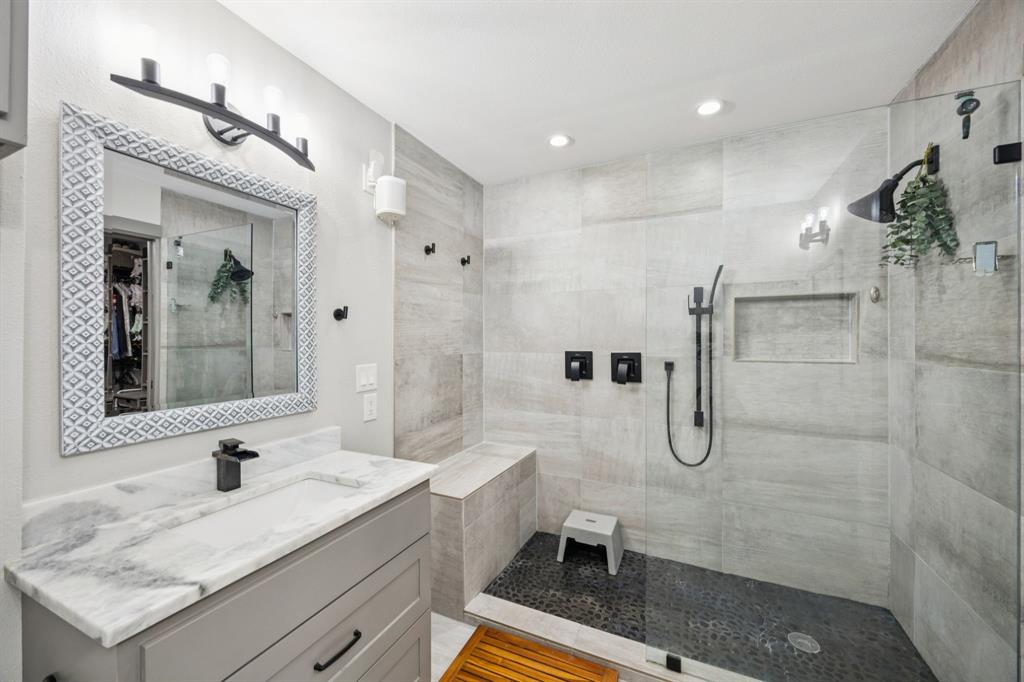 HILLCREST HOMES - Residential