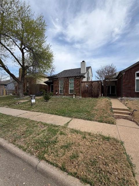 Photo of 4216 Phoenix Drive, Carrollton, TX 75010 (MLS # 21194799)