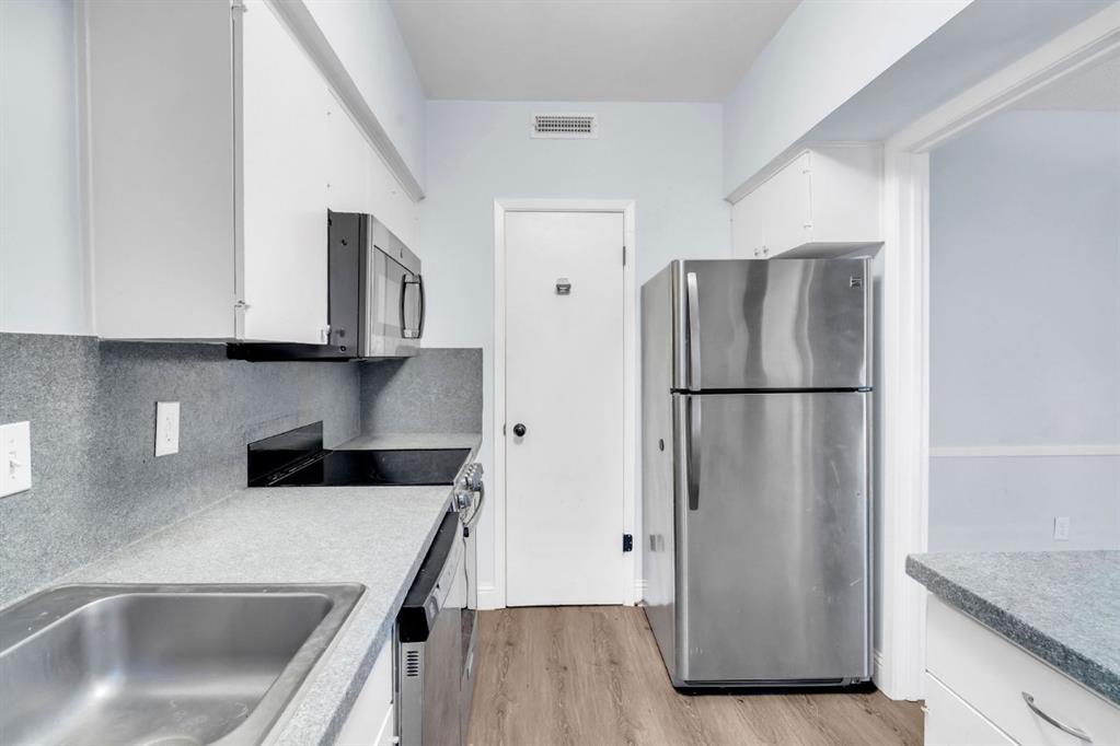 La Fontaine Condo - Residential Lease