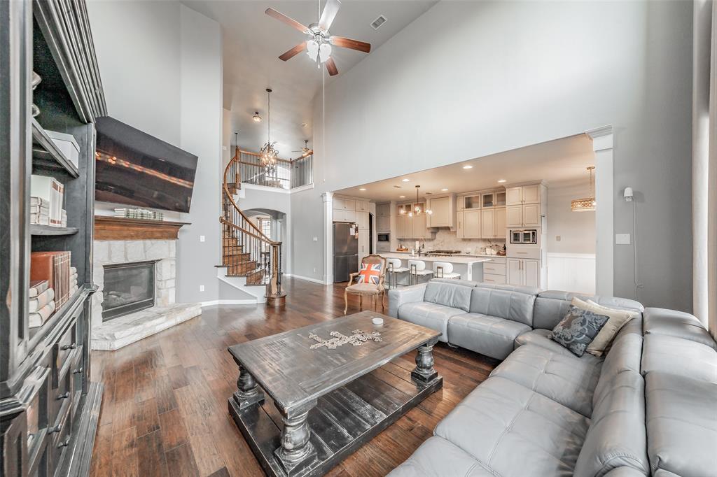 1112 Mesa Crest Drive