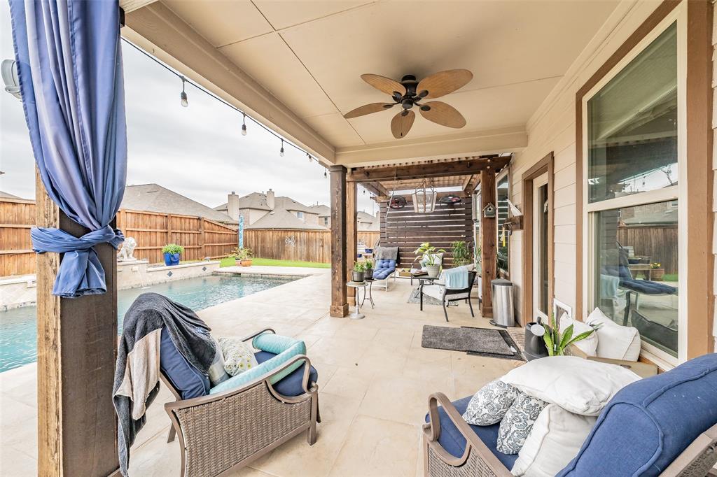 1112 Mesa Crest Drive