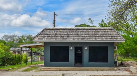 1404 S Bridge Street Brady TX 76825