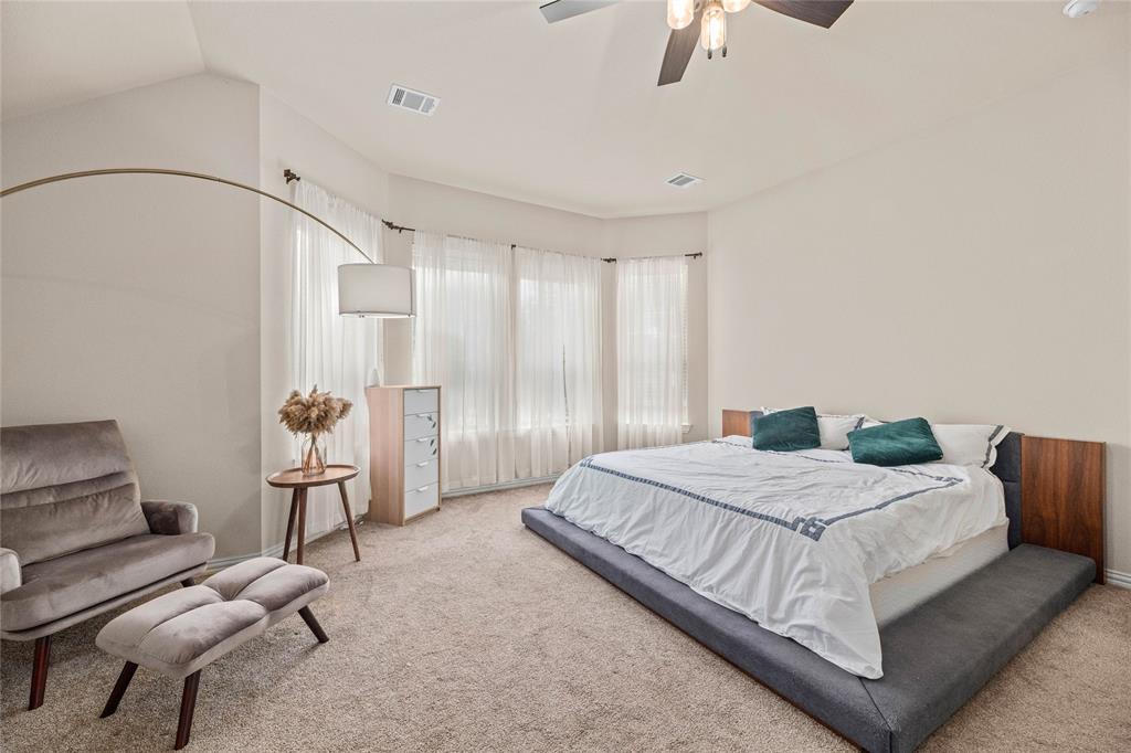 Dallas, Texas 75227, United States, 3 Bedrooms Bedrooms, ,3 BathroomsBathrooms,Residential,Pending,102284