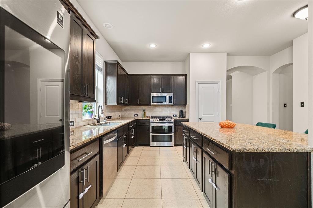 Dallas, Texas 75227, United States, 3 Bedrooms Bedrooms, ,3 BathroomsBathrooms,Residential,Pending,102284