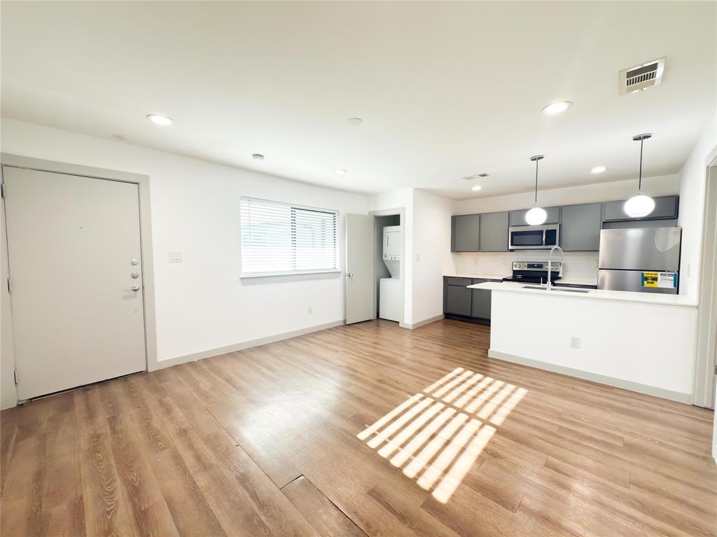 Alexander Park - Residential Lease