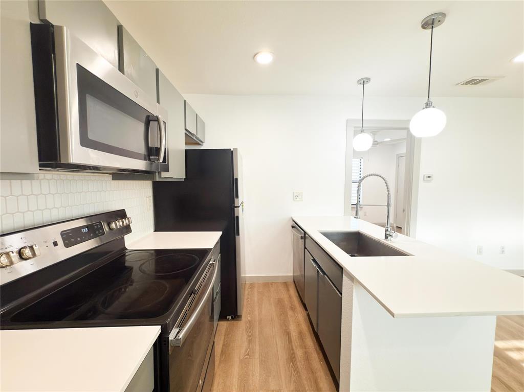 Alexander Park - Residential Lease