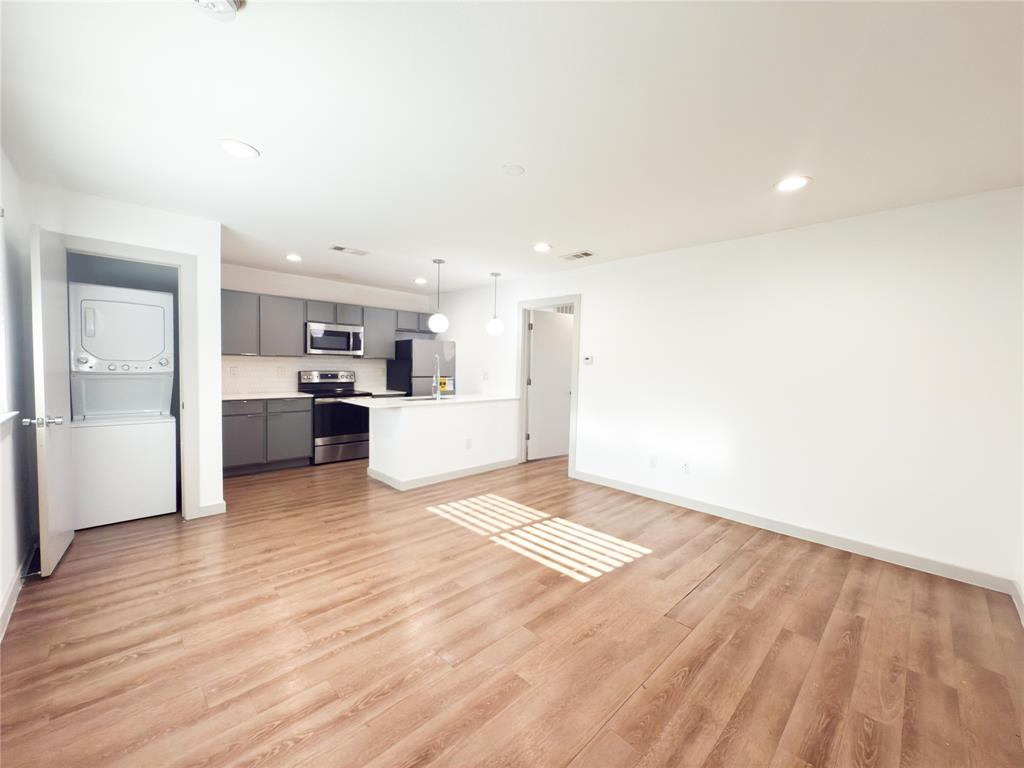 Alexander Park - Residential Lease