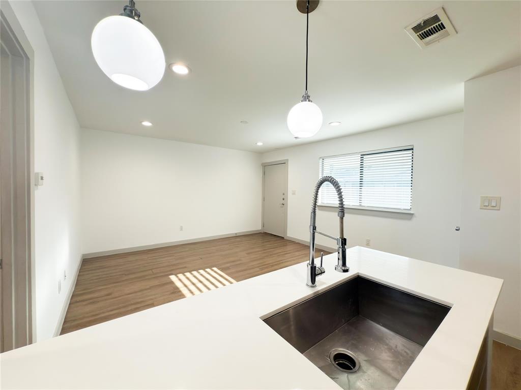 Alexander Park - Residential Lease