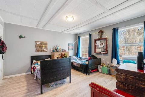 Tiny photo for 1115 SE 13th Street, Paris, TX 75460 (MLS # 21196877)