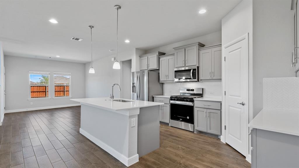 1237 BOULDER Drive