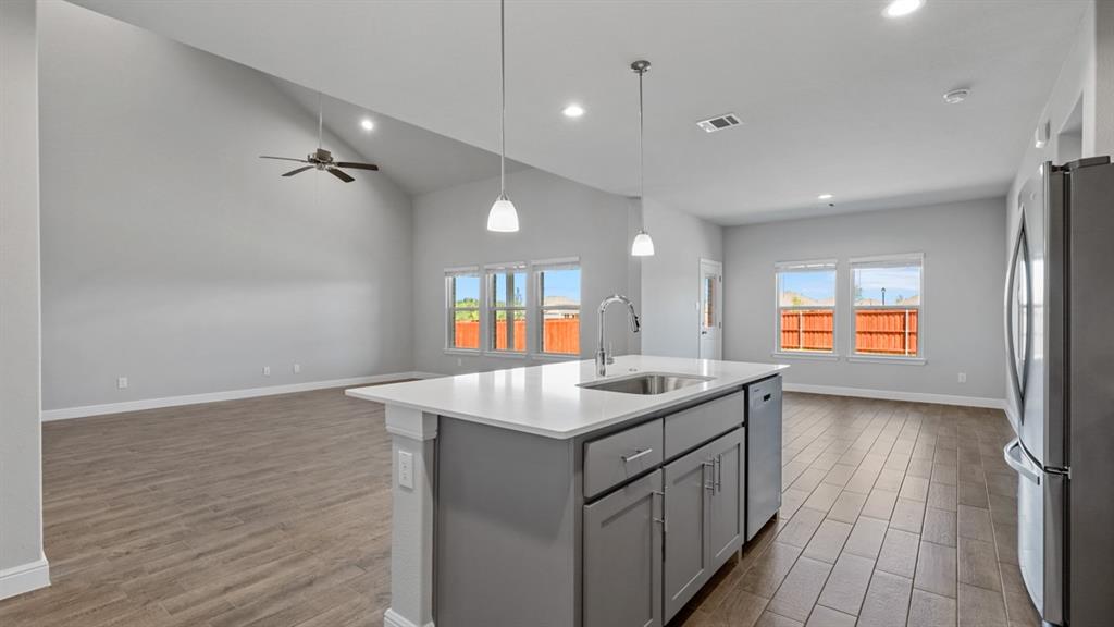 1237 BOULDER Drive