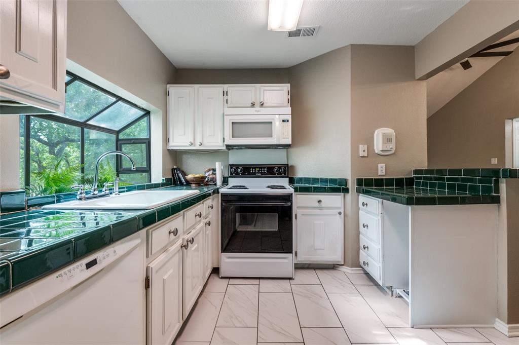Manorhomes Of Wimbledon Condo - Residential