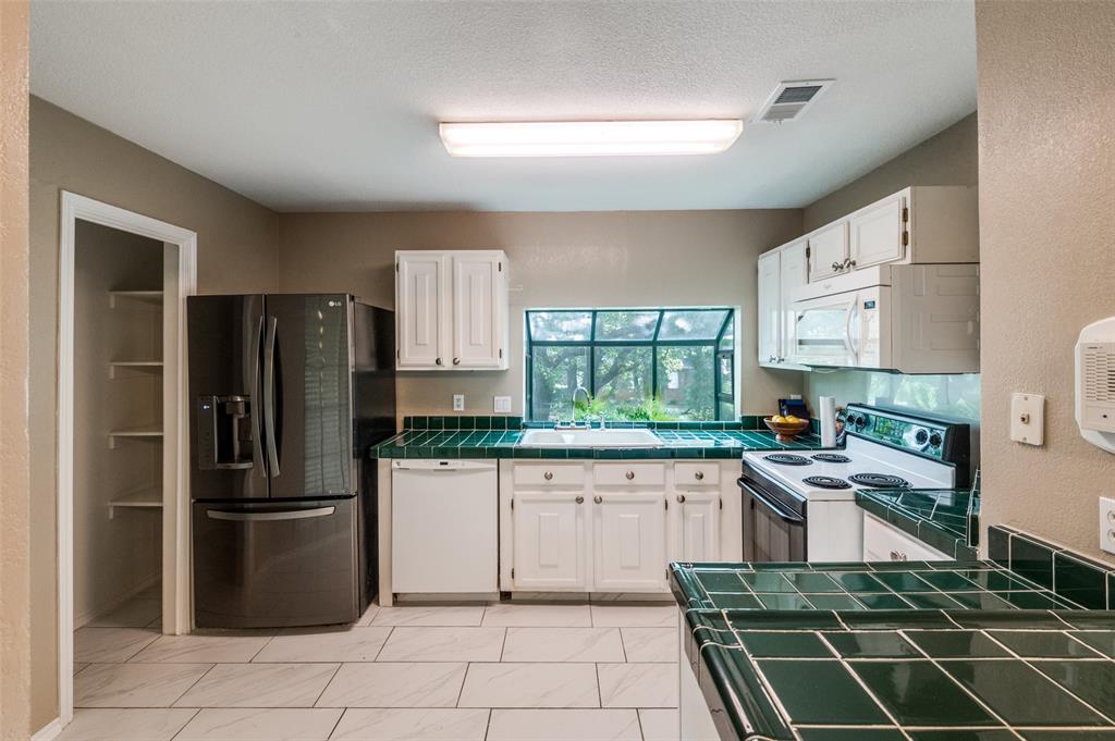 Manorhomes Of Wimbledon Condo - Residential