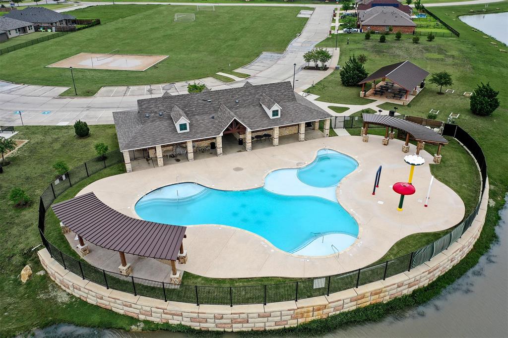 Sanderos - Residential