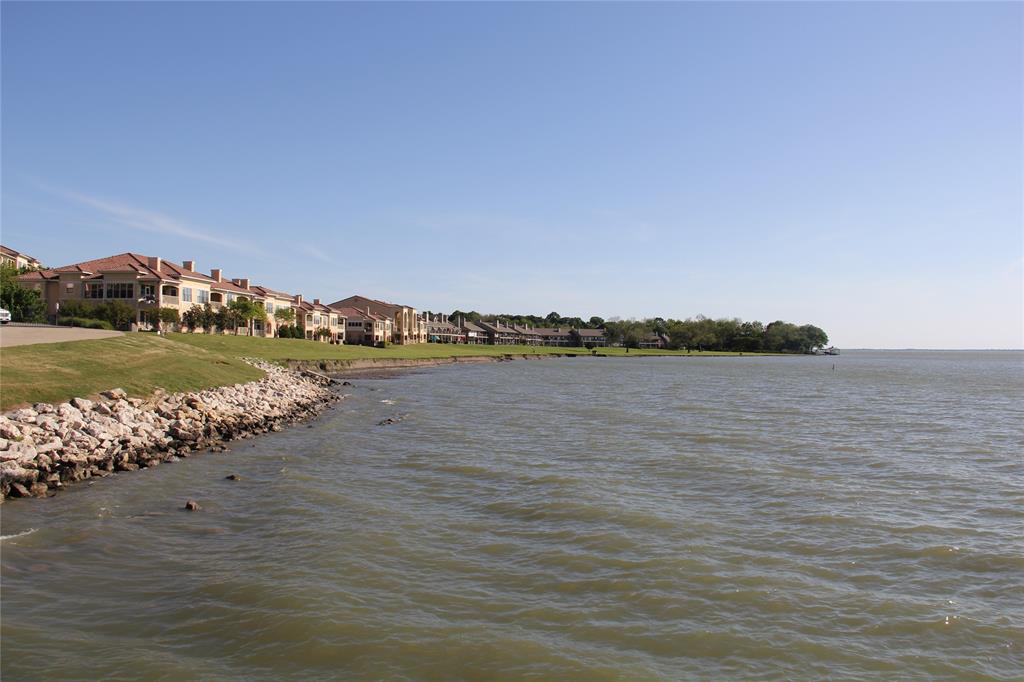 Sanderos - Residential