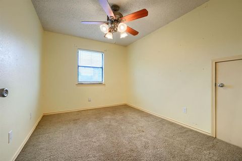 Tiny photo for 445 Trail View Lane, Garland, TX 75043 (MLS # 21244274)