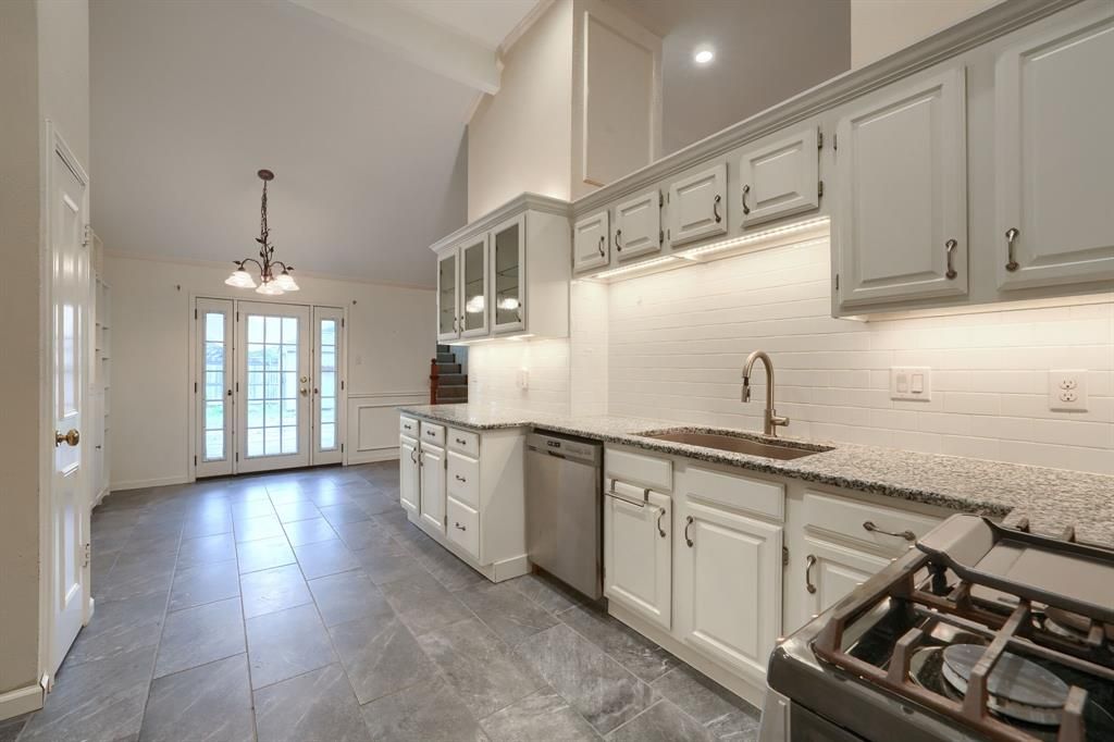 Photo of 445 Trail View Lane, Garland, TX 75043 (MLS # 21244274)