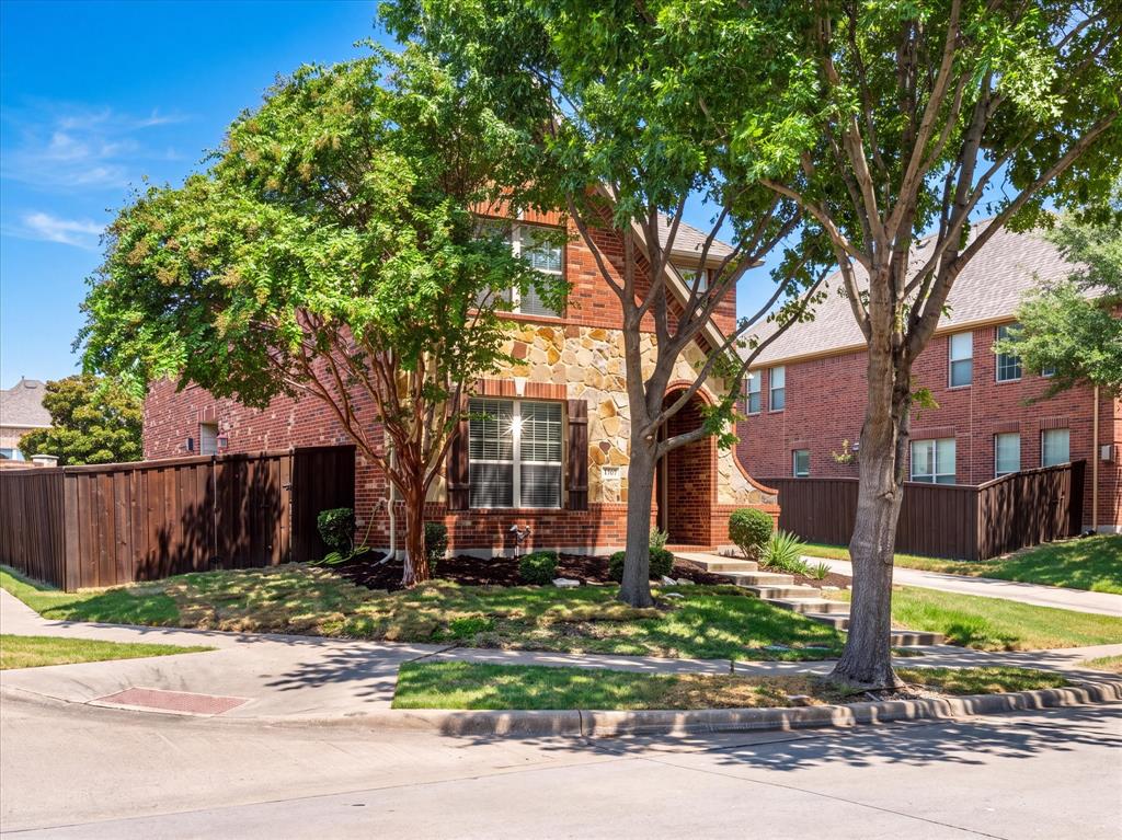 1707 Estacado Drive
