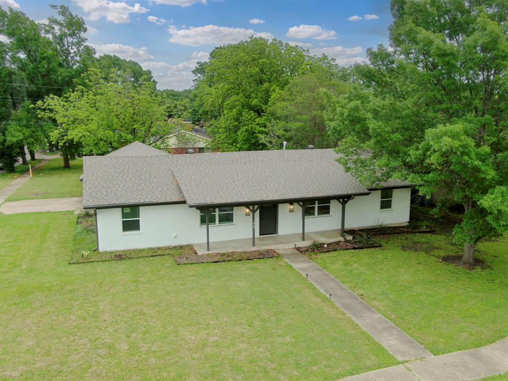 Colonial Estate #1 - Residential