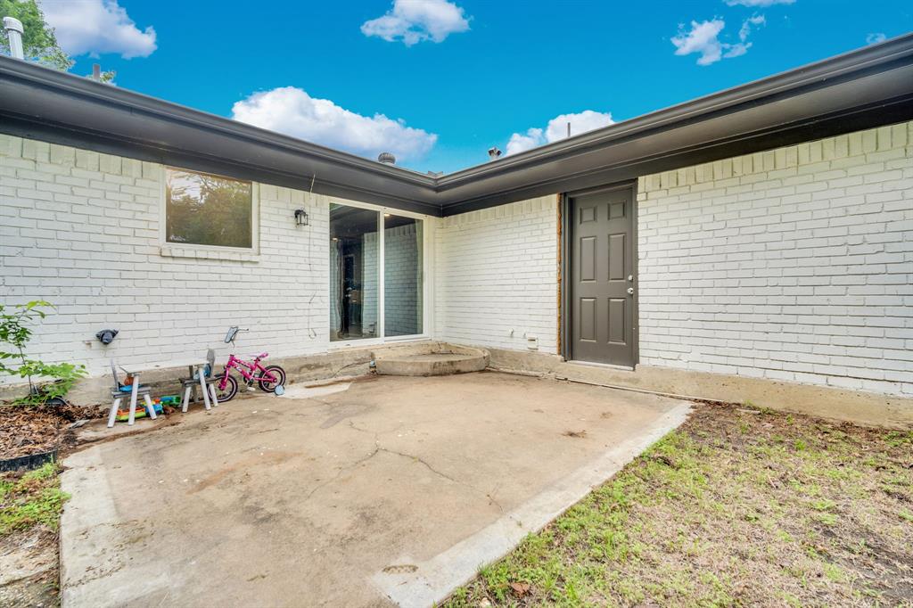 Colonial Estate #1 - Residential