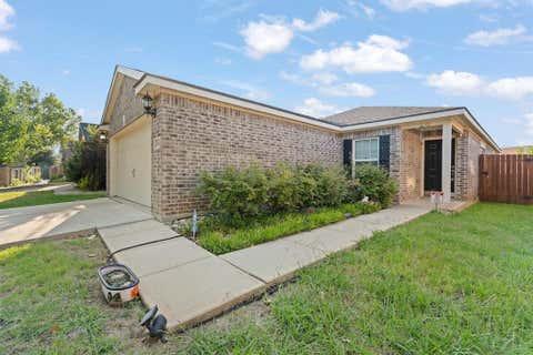 Photo of 4801 Cedar Springs Drive, Fort Worth, TX 76179 (MLS # 21340088)