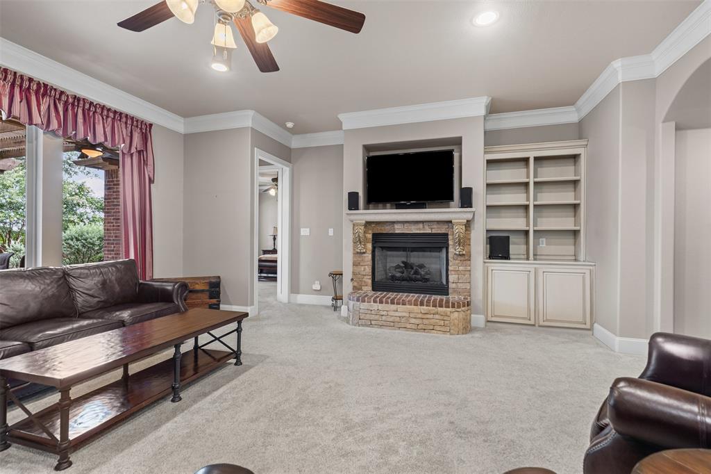 Burleson, Texas 76028, United States, 4 Bedrooms Bedrooms, ,4 BathroomsBathrooms,Residential,Pending,149665