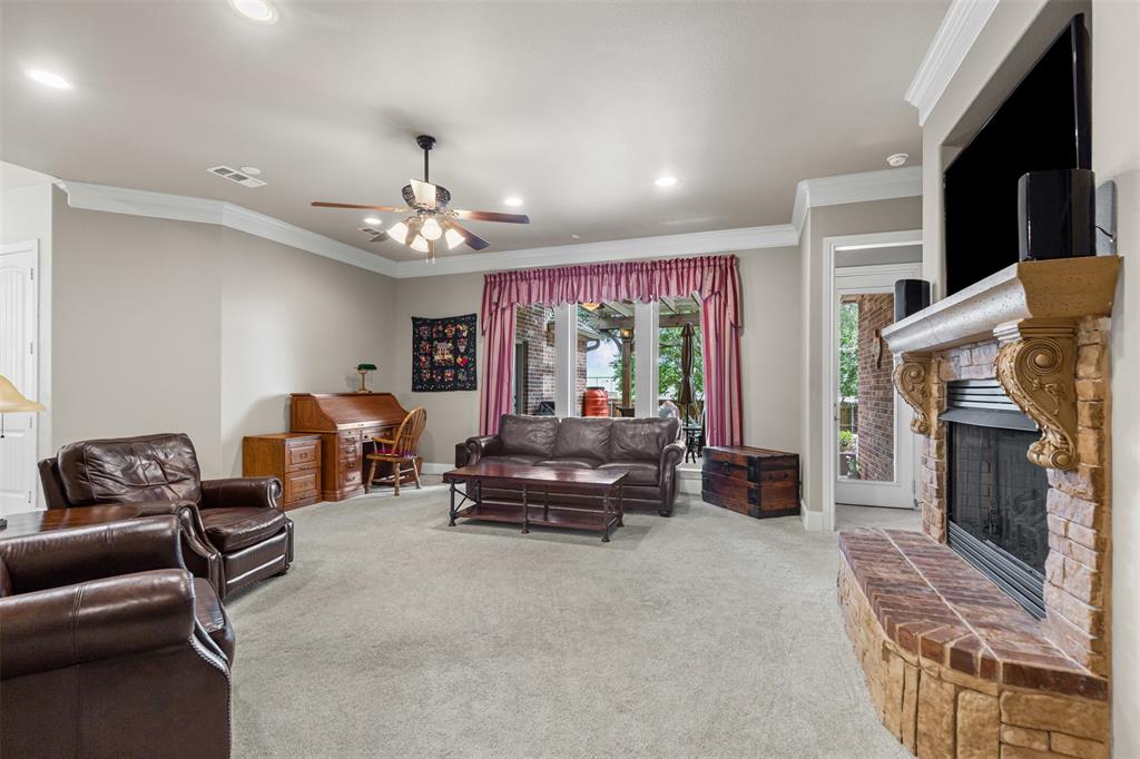 Burleson, Texas 76028, United States, 4 Bedrooms Bedrooms, ,4 BathroomsBathrooms,Residential,Pending,149665