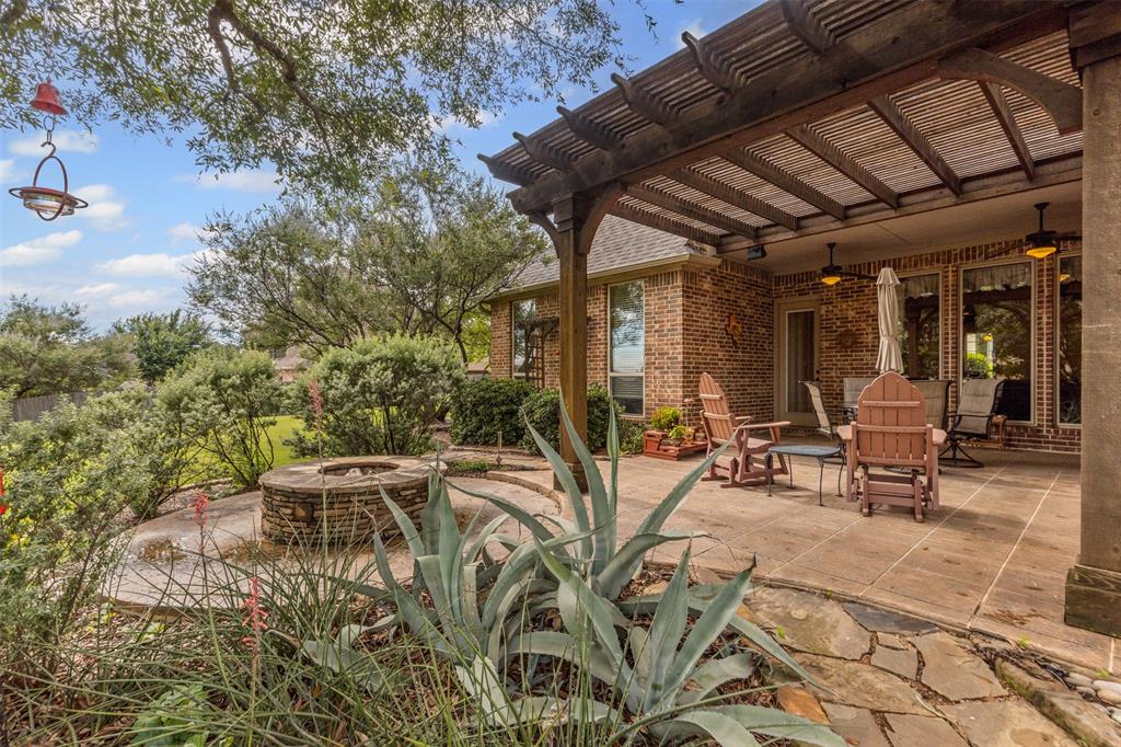 Burleson, Texas 76028, United States, 4 Bedrooms Bedrooms, ,4 BathroomsBathrooms,Residential,Pending,149665