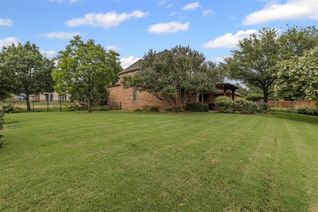 Burleson, Texas 76028, United States, 4 Bedrooms Bedrooms, ,4 BathroomsBathrooms,Residential,Pending,149665