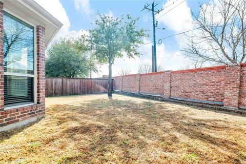 Tiny photo for 631 Kirby Drive, Argyle, TX 76226 (MLS # 21210292)