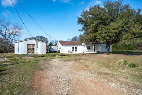 1815 VZ County Road 4608 Ben Wheeler TX 75754