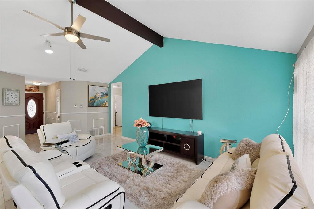 2658 Berkshire Lane