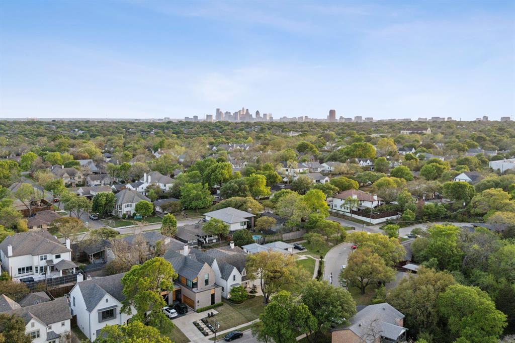 Bob-O-Links Downs - Residential