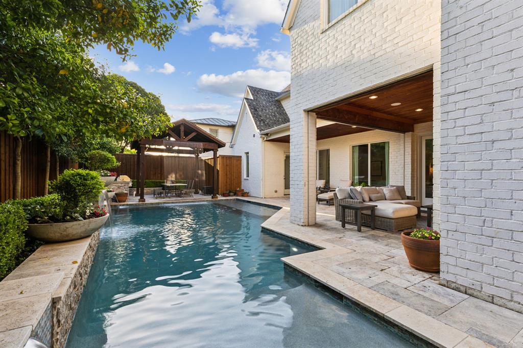 Bob-O-Links Downs - Residential