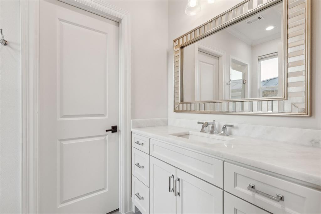 Bob-O-Links Downs - Residential