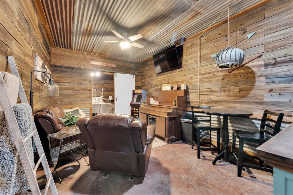 R E Campbell - Residential