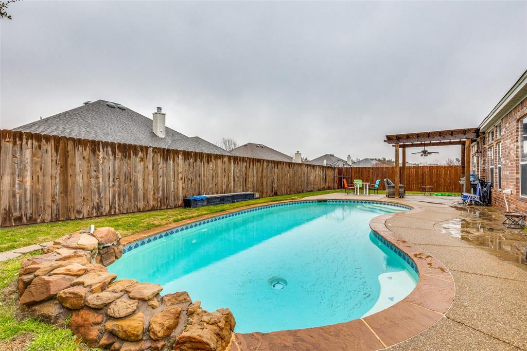 Mistletoe Hill Ph I & II - Residential Lease