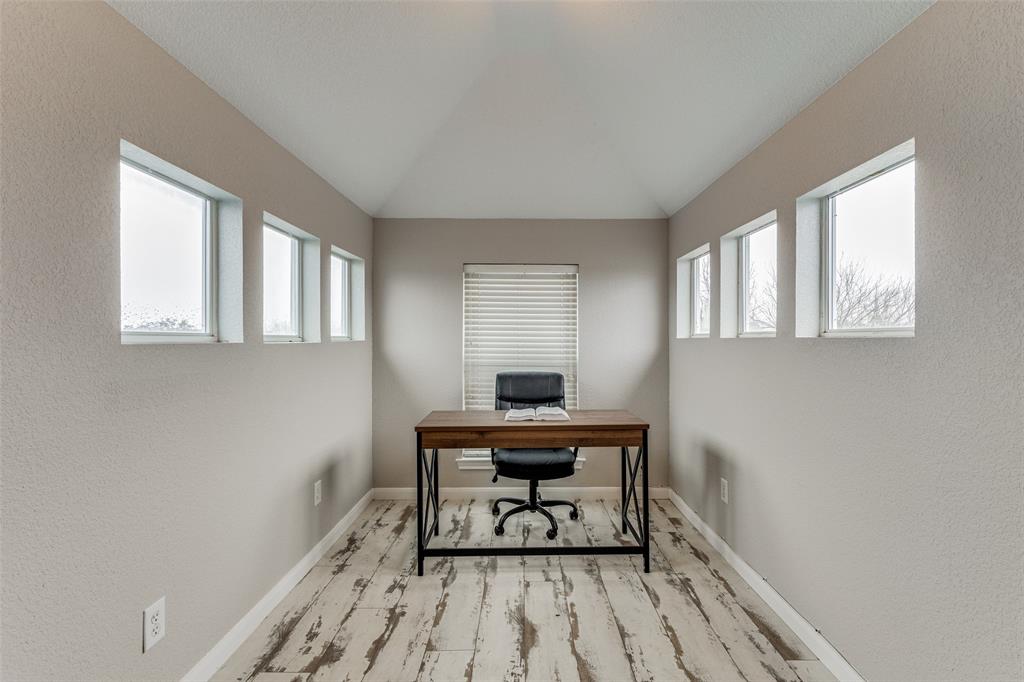 Mistletoe Hill Ph I & II - Residential Lease