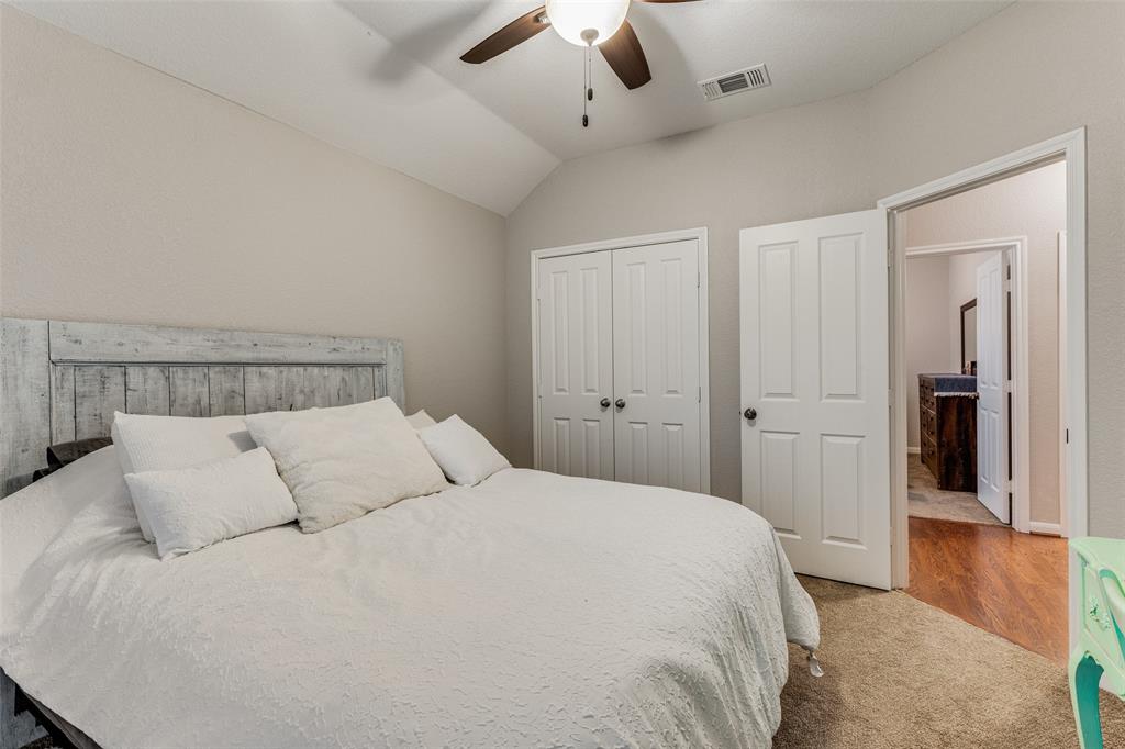 Mistletoe Hill Ph I & II - Residential Lease