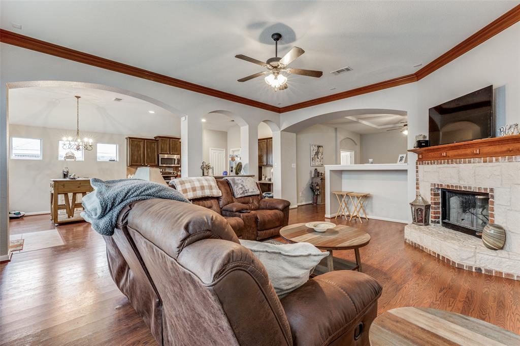 Mistletoe Hill Ph I & II - Residential Lease