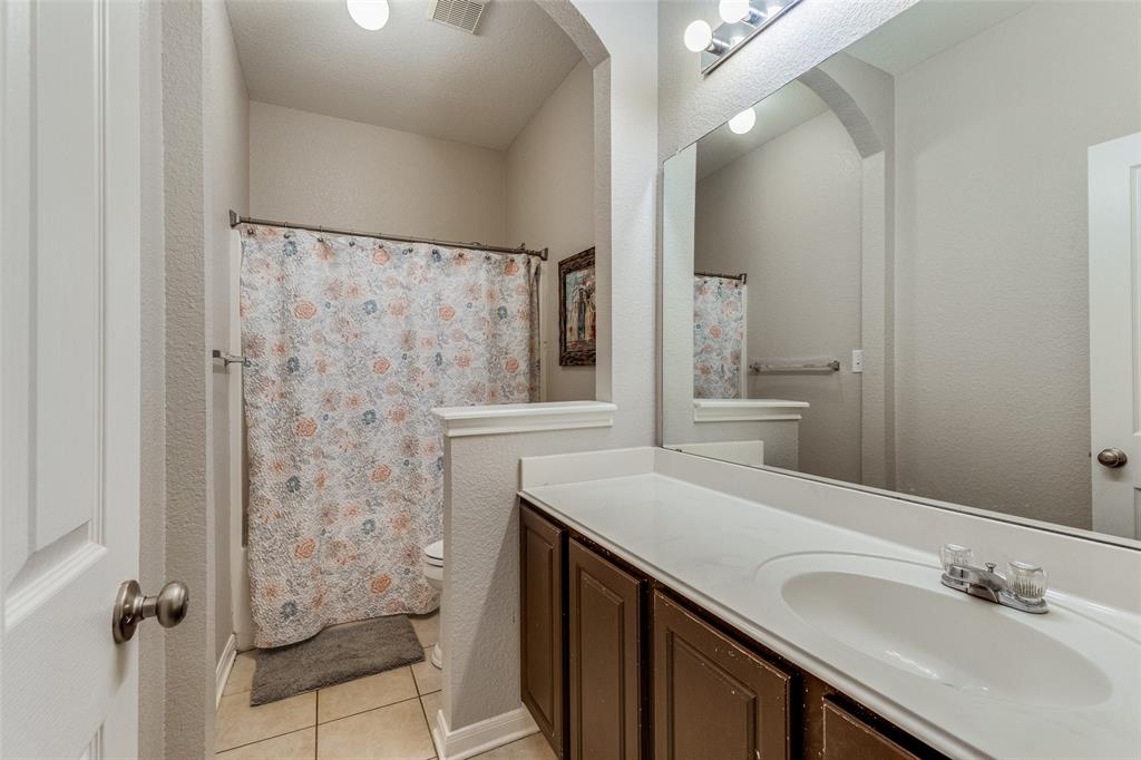 Mistletoe Hill Ph I & II - Residential Lease