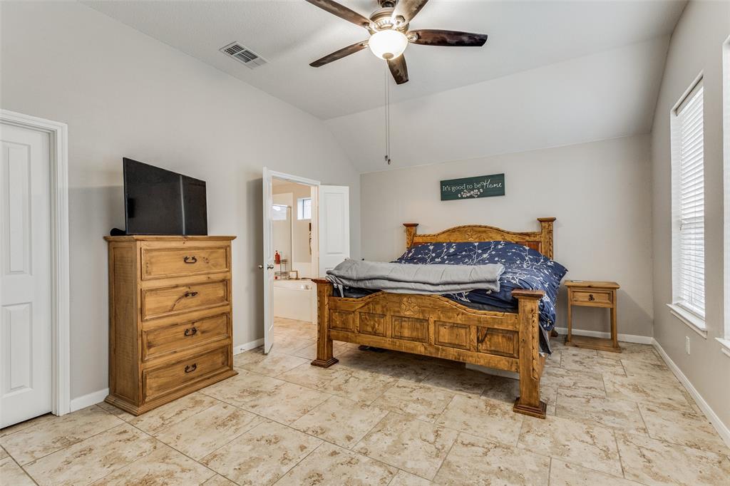 Mistletoe Hill Ph I & II - Residential Lease