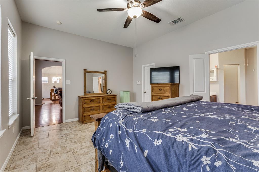 Mistletoe Hill Ph I & II - Residential Lease