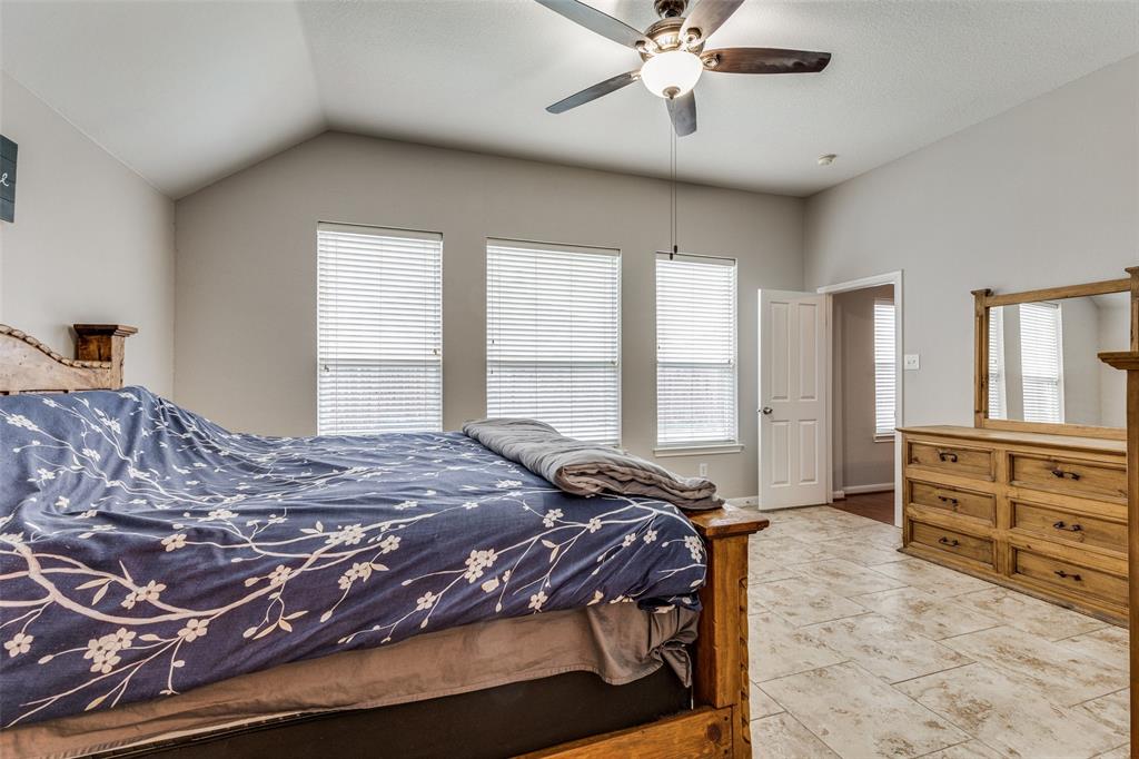 Mistletoe Hill Ph I & II - Residential Lease