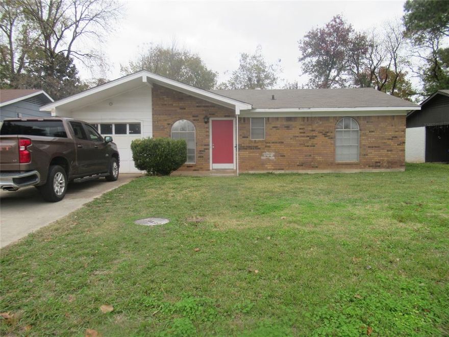 Priced to Sell***Large Den with a Wood Burning Fireplace***3 Bedrooms***1 Car Garage***Fenced Backyard***Covered Back Patio***Airline High School***Formal Living Room***New Stove***New Dishwasher***New Built-in Microwave***Fresh Paint***New Carpet***Close to Barksdale Air Force Base